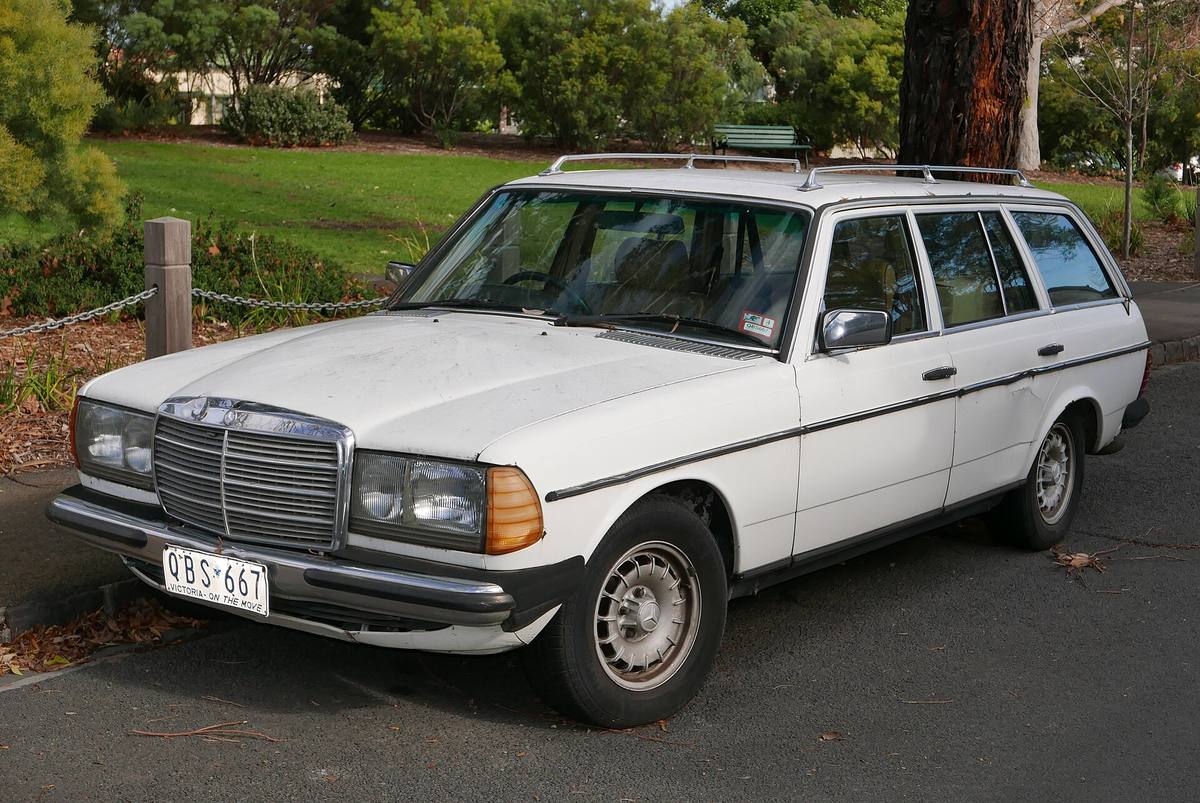 Mercedes-Benz 280 TE, kombi řady S123, z roku 1982